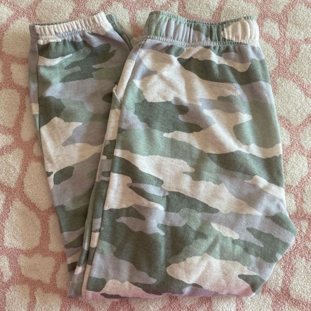 Aerie camo sweatpants